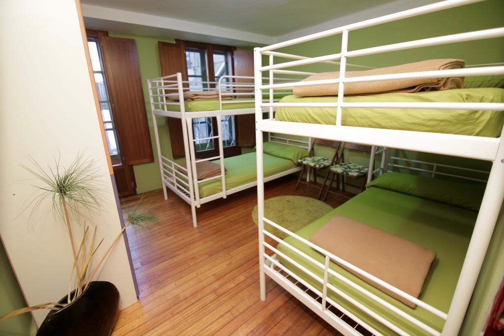 Albergue O Fogar De Teodomiro Santiago de Compostela Luaran gambar